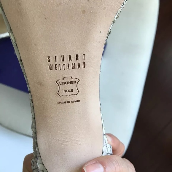 Stuart Weitzman - Picture 7 of 8